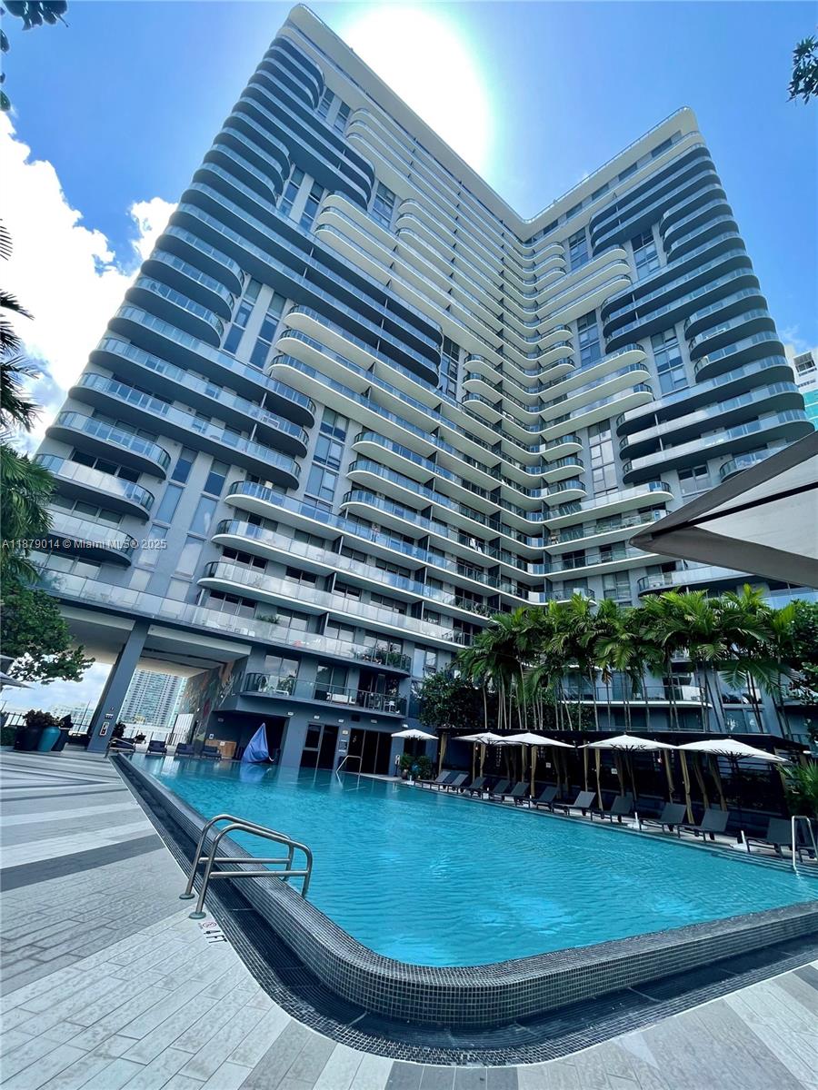 121 NE 34th St # 1215