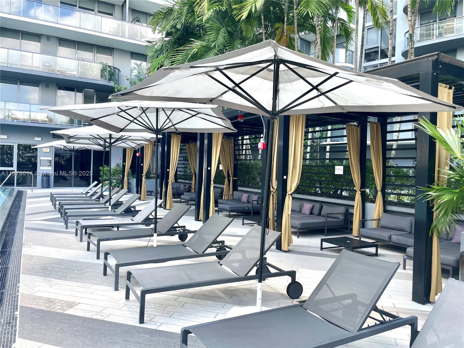 121 NE 34th St # 1215