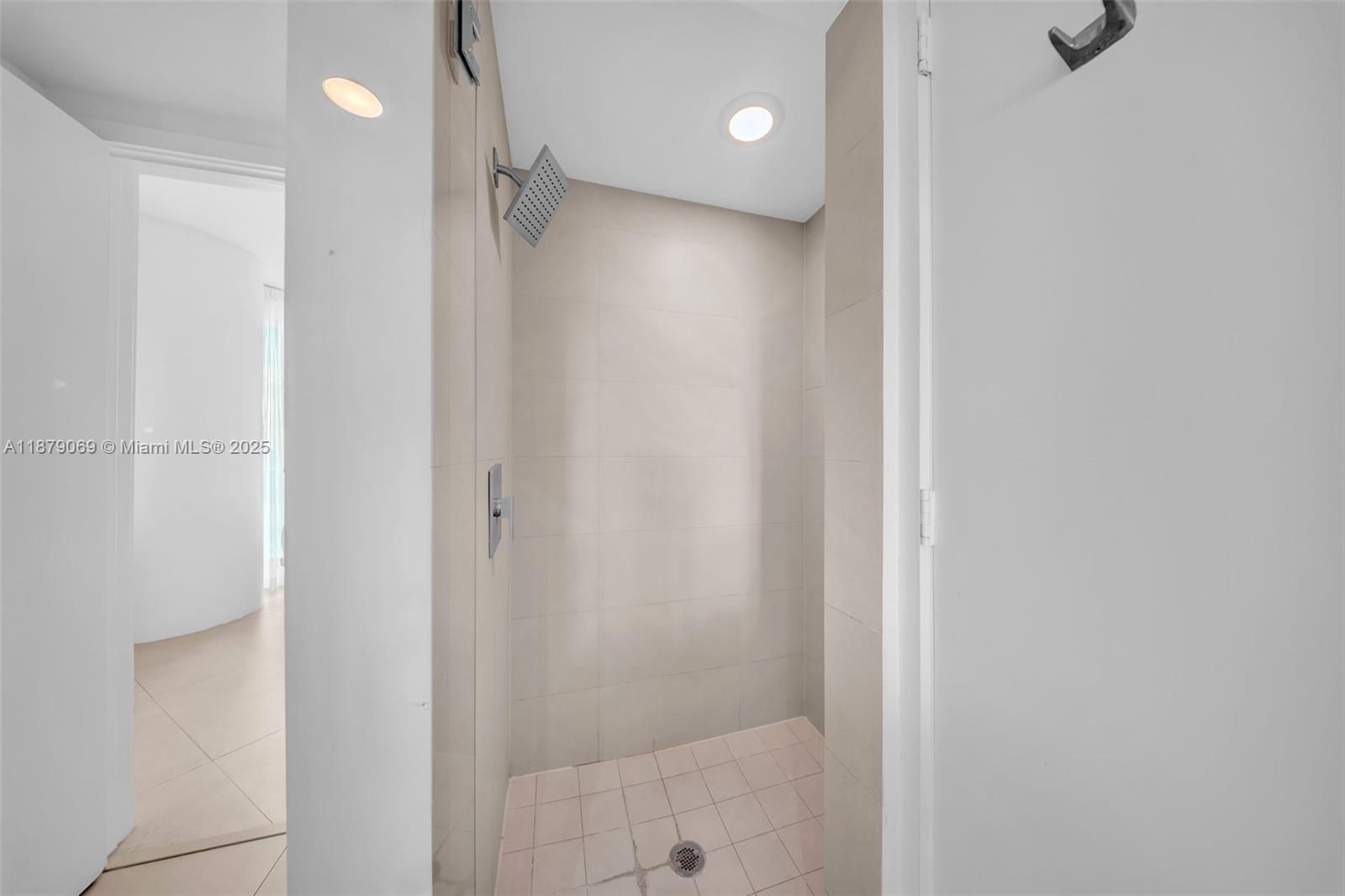 4111 S Ocean Dr # 1611