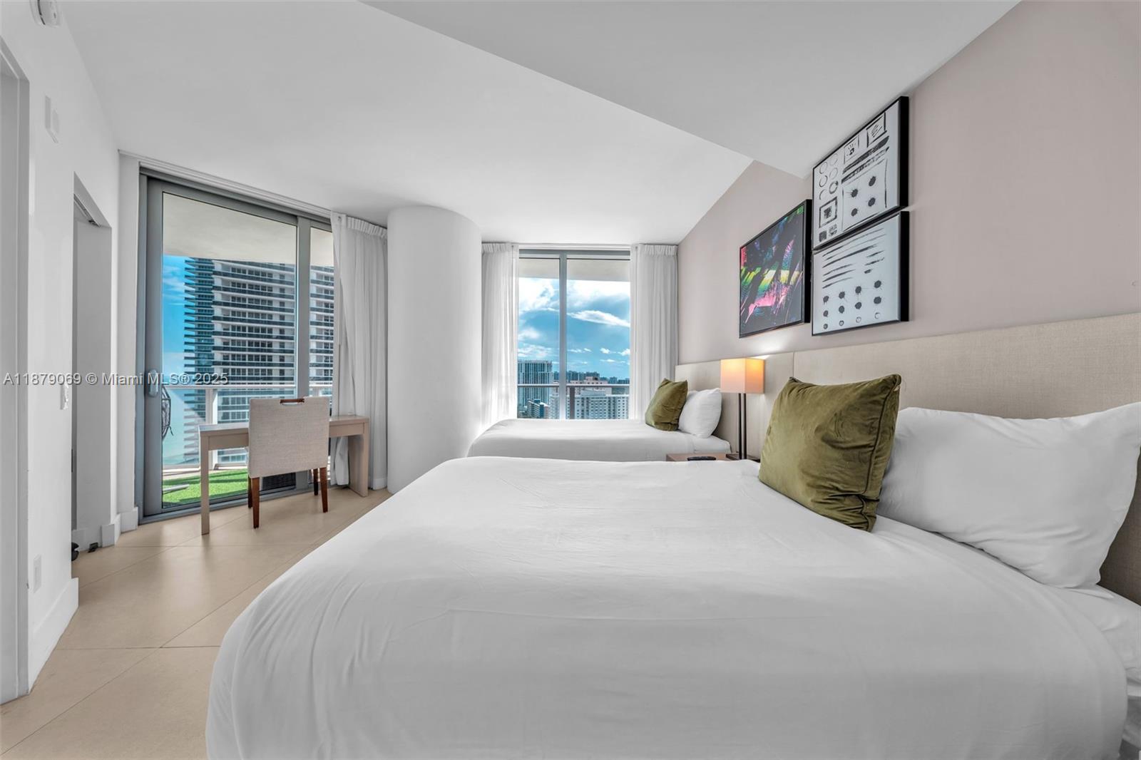 4111 S Ocean Dr # 1611