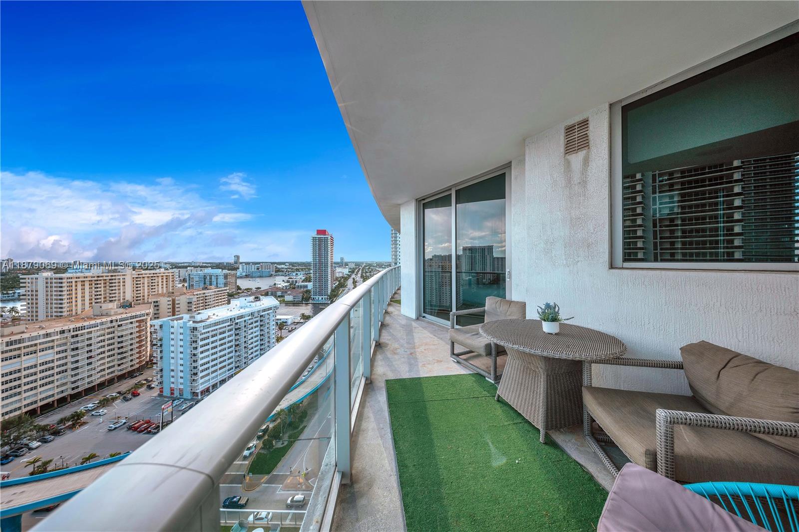 4111 S Ocean Dr # 1611