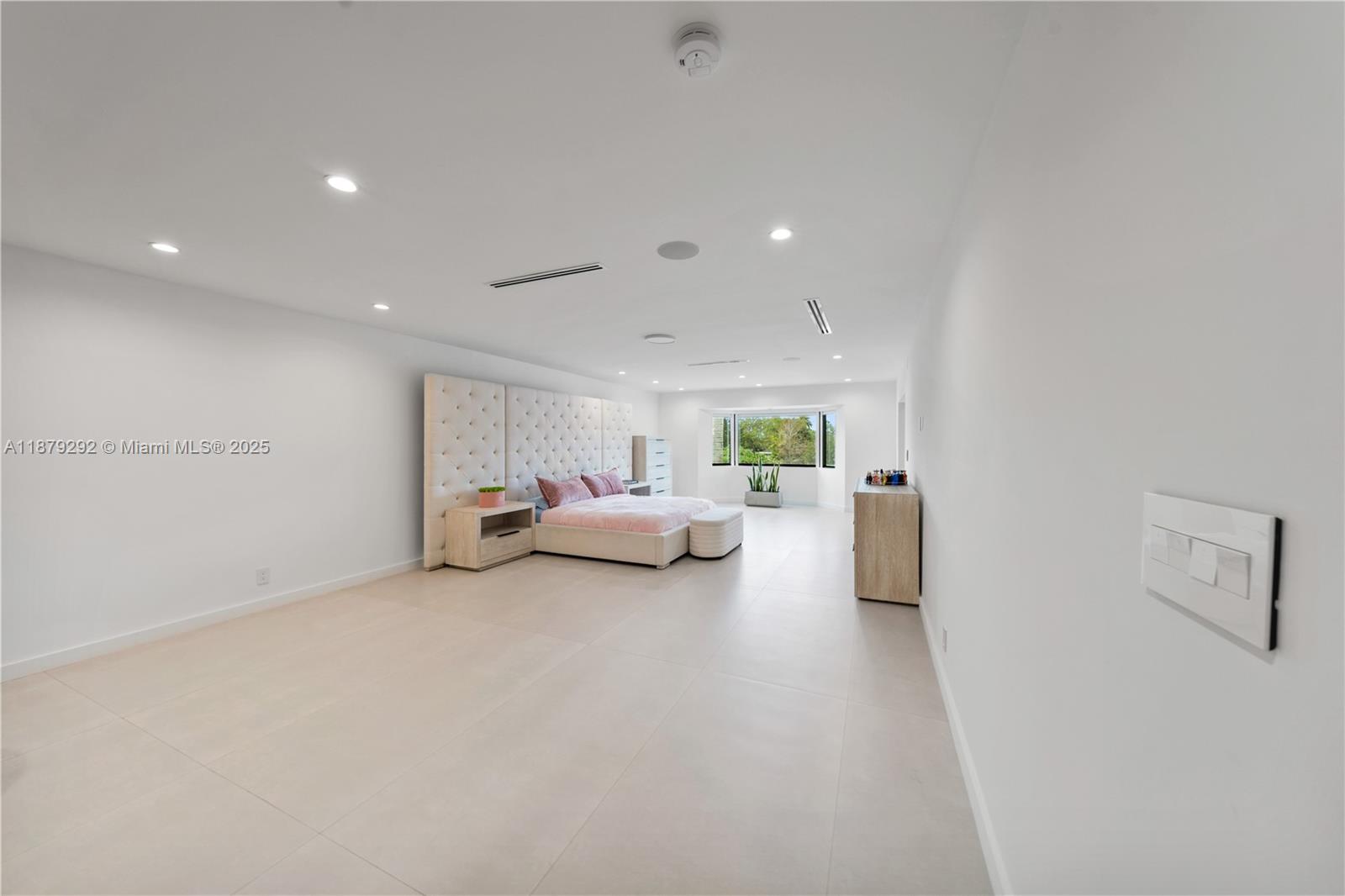 150 NW 123rd Ave