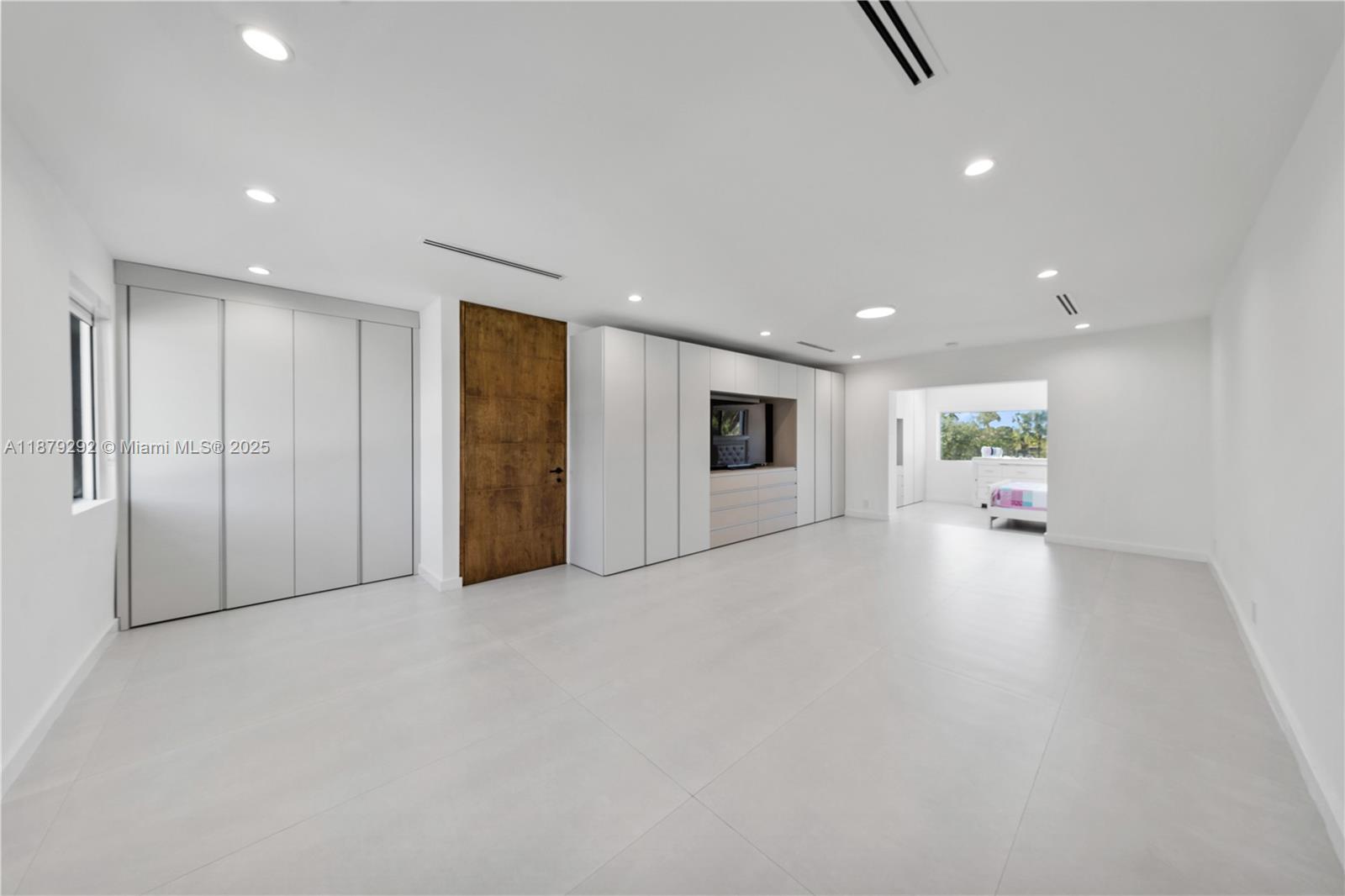 150 NW 123rd Ave