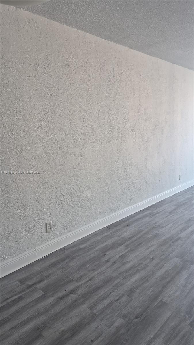 19390 Collins Ave # 5 Unit: PH-5