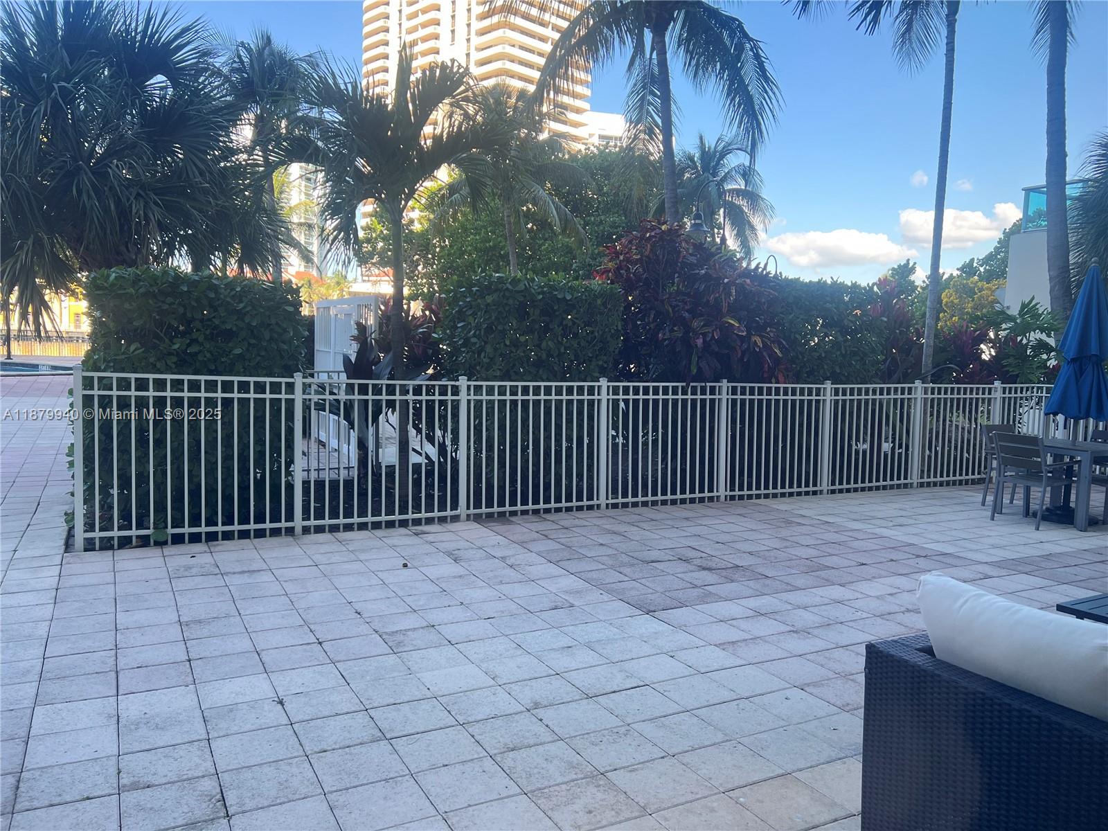 19390 Collins Ave # 5 Unit: PH-5