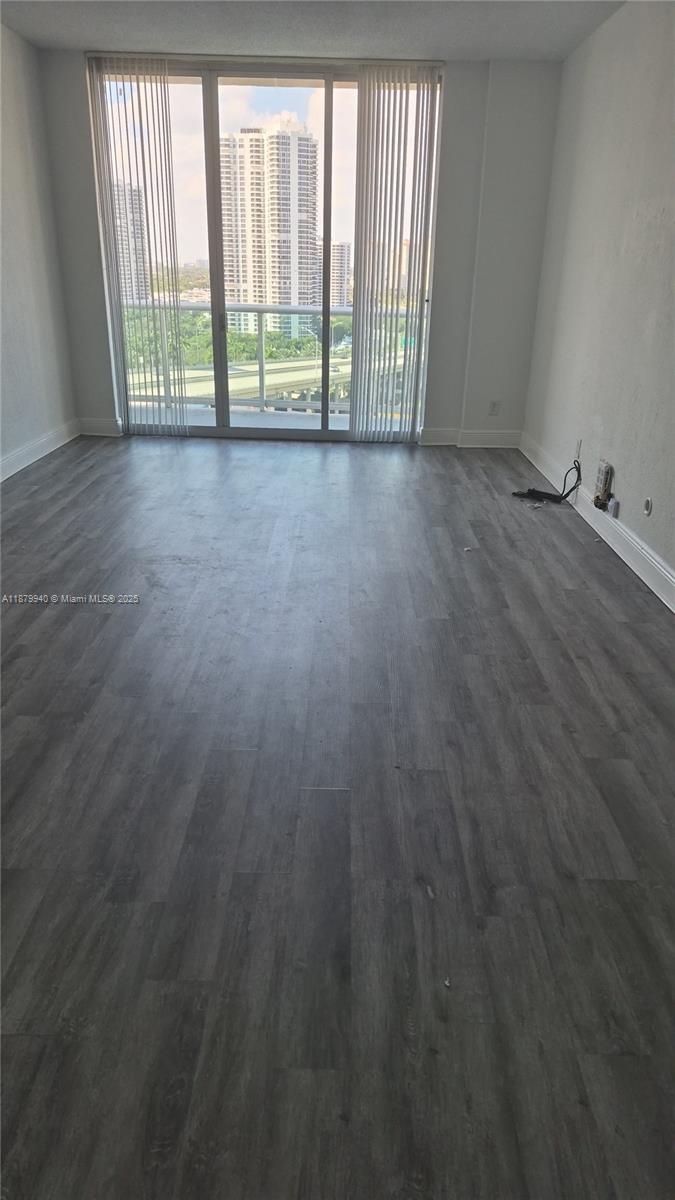 19390 Collins Ave # 5 Unit: PH-5