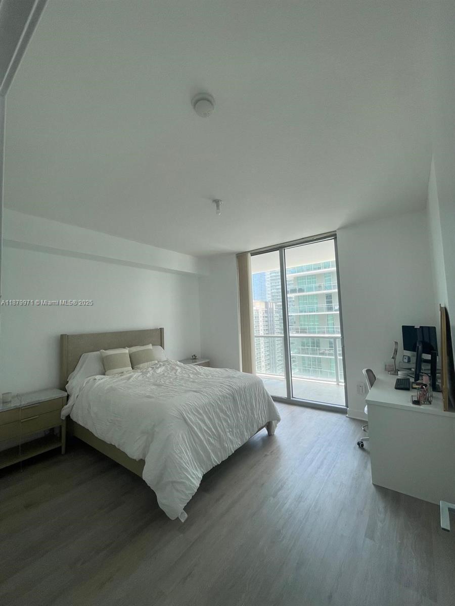 1111 SW 1st Ave Unit: 3715-N