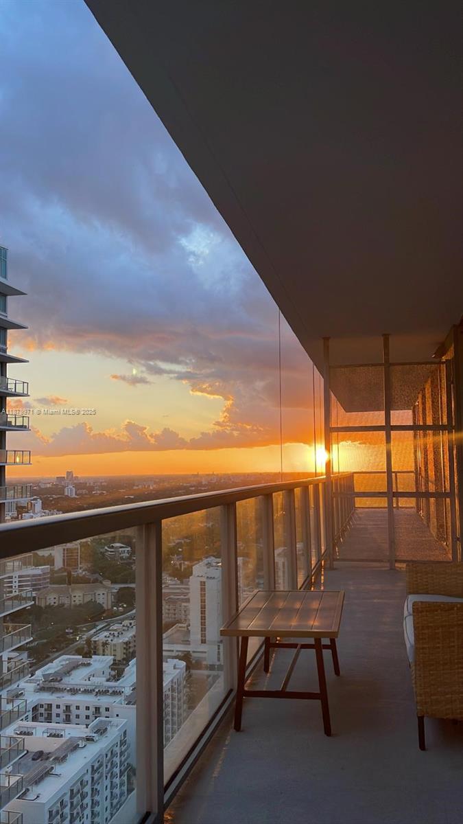 1111 SW 1st Ave Unit: 3715-N