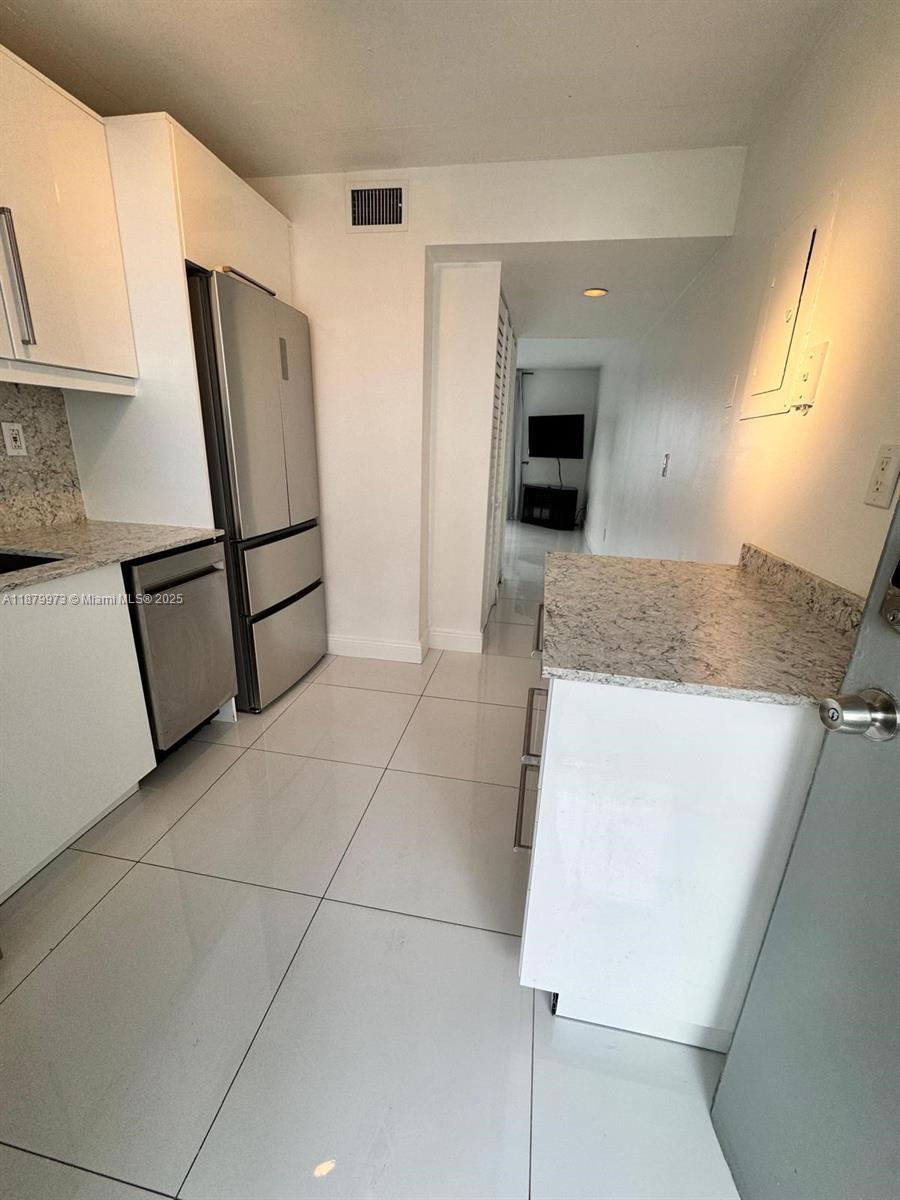 1610 Lenox Ave # 312