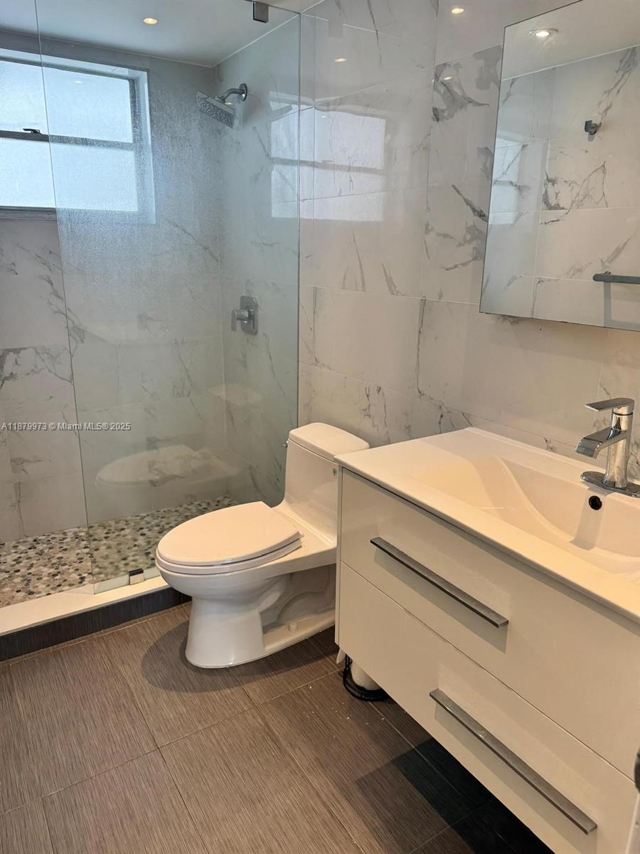 1610 Lenox Ave # 312