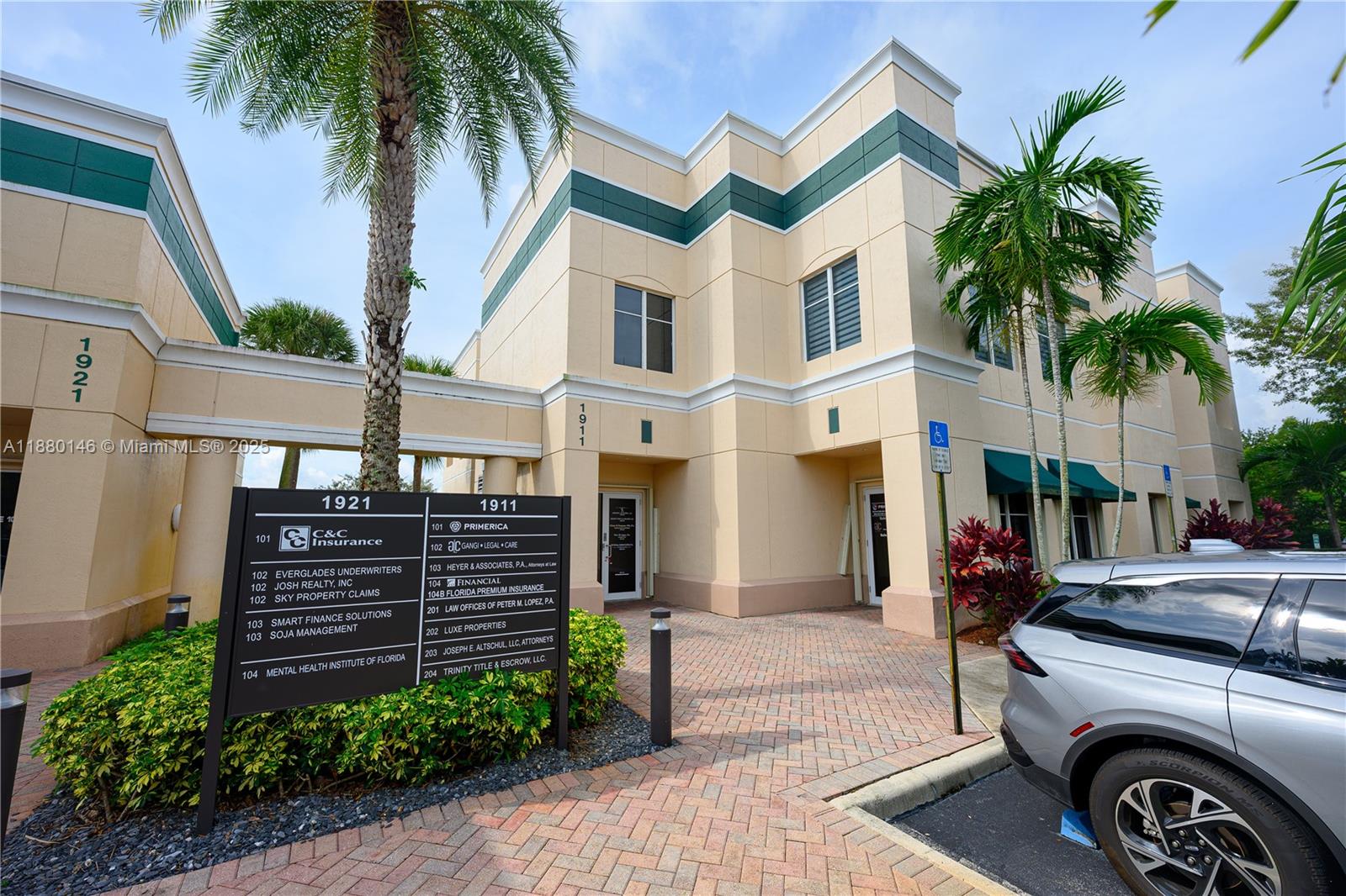 1911 NW 150th Ave # 201