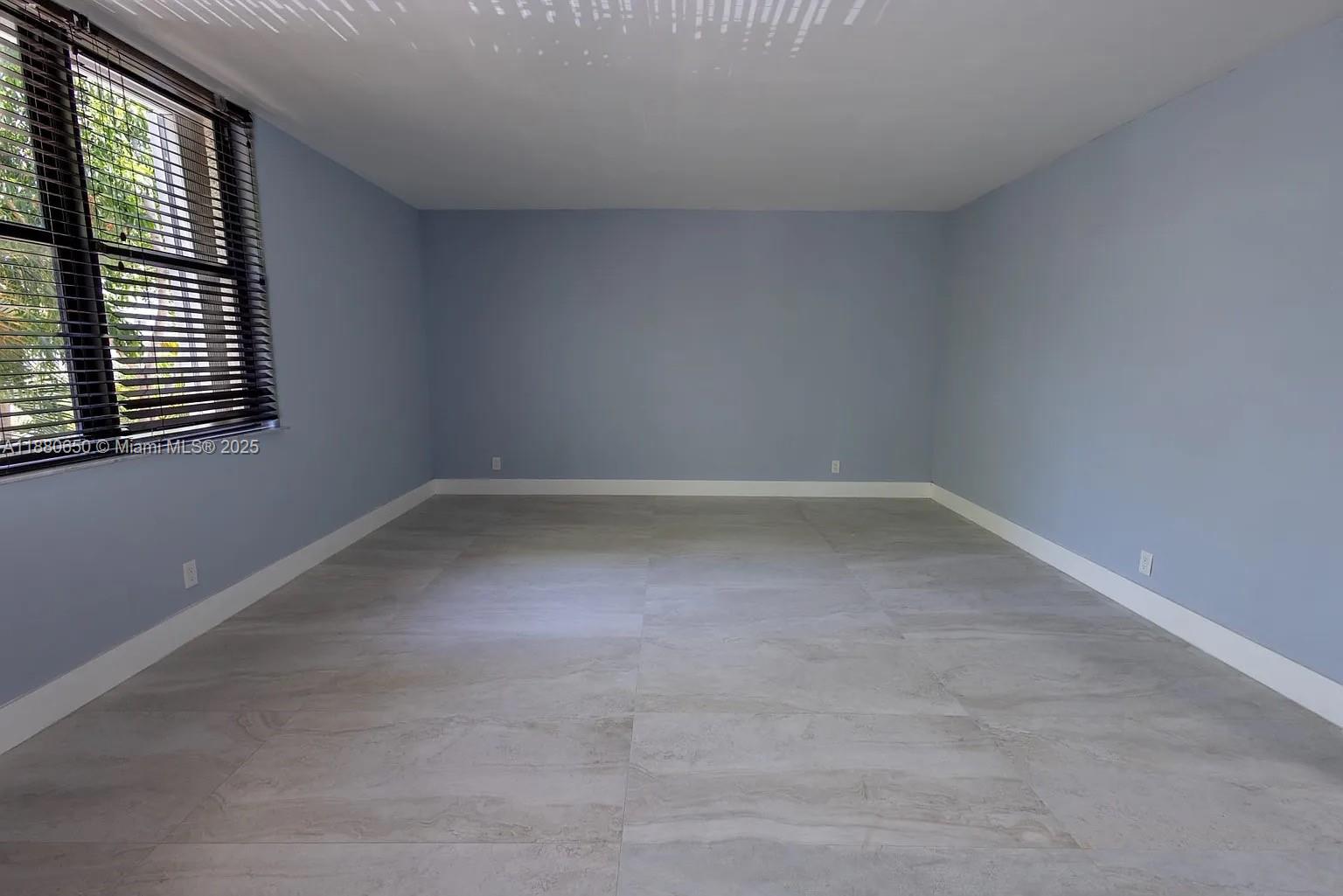 20350 W Country Club Dr # 4 Unit: PH24-4