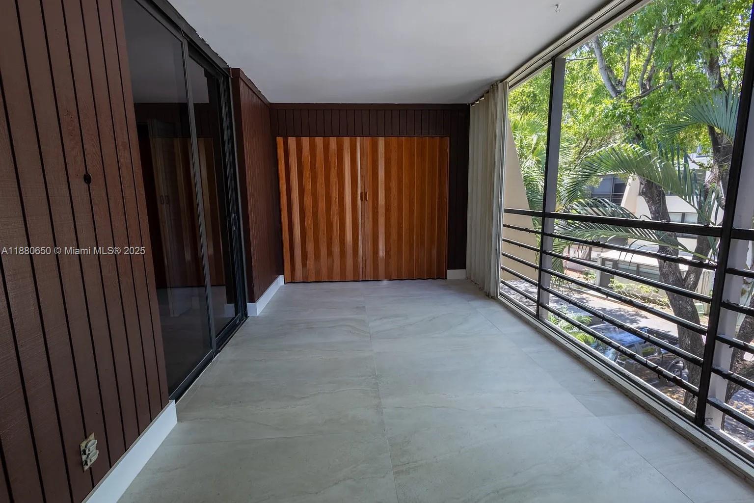 20350 W Country Club Dr # 4 Unit: PH24-4