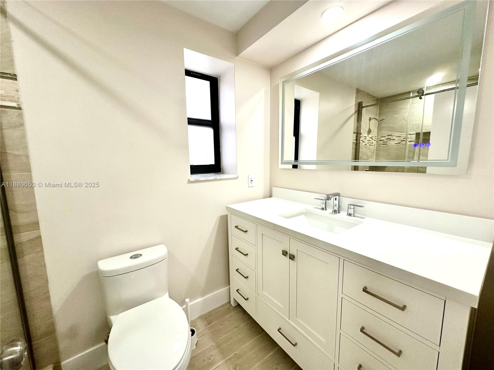 20350 W Country Club Dr # 4 Unit: PH24-4