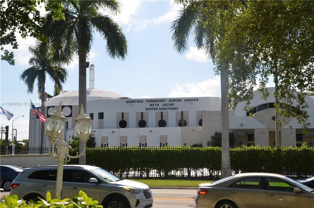 20350 W Country Club Dr # 4 Unit: PH24-4