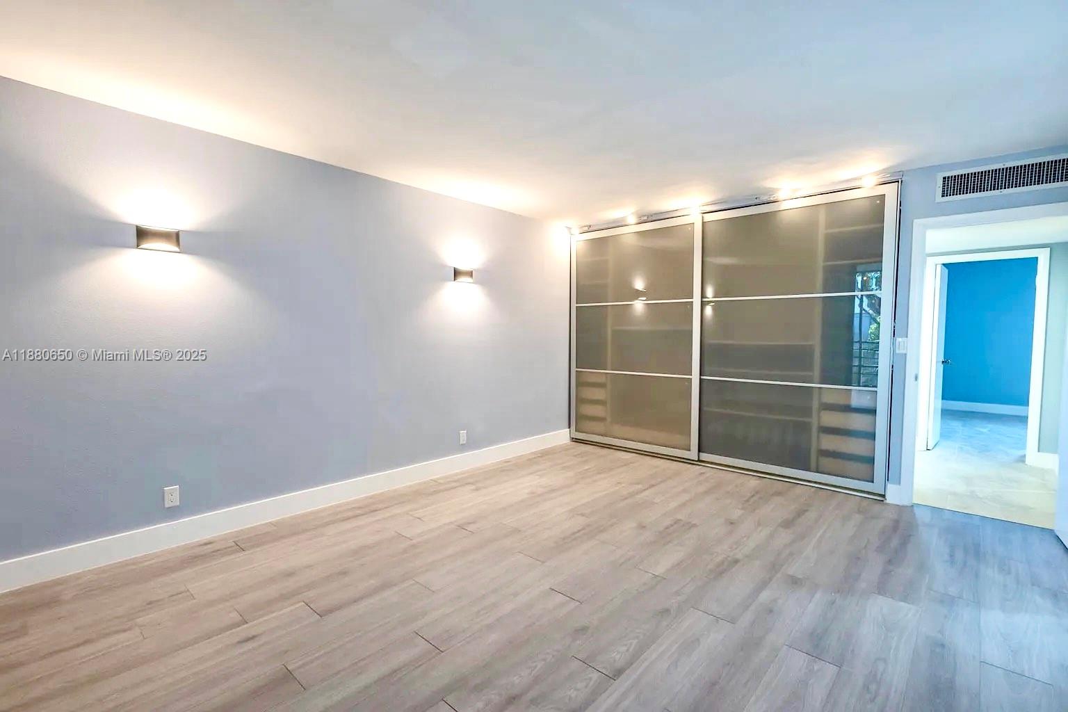 20350 W Country Club Dr # 4 Unit: PH24-4