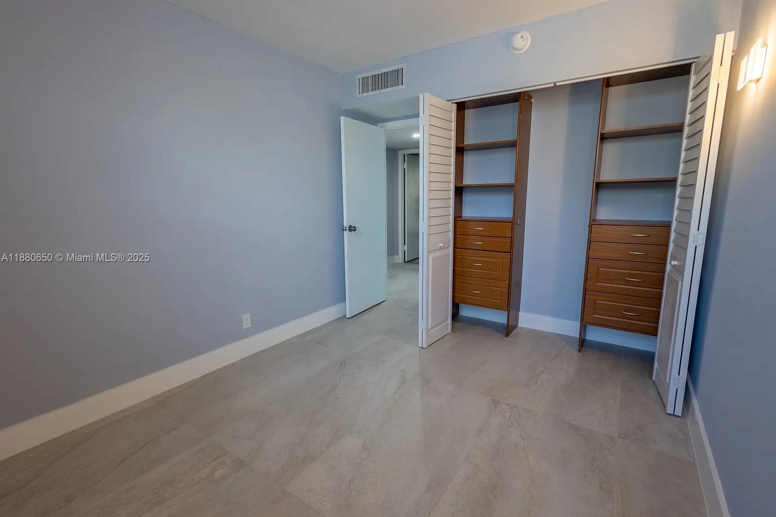 20350 W Country Club Dr # 4 Unit: PH24-4