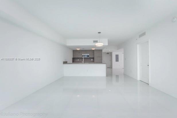 400 Sunny Isles Blvd # 1920