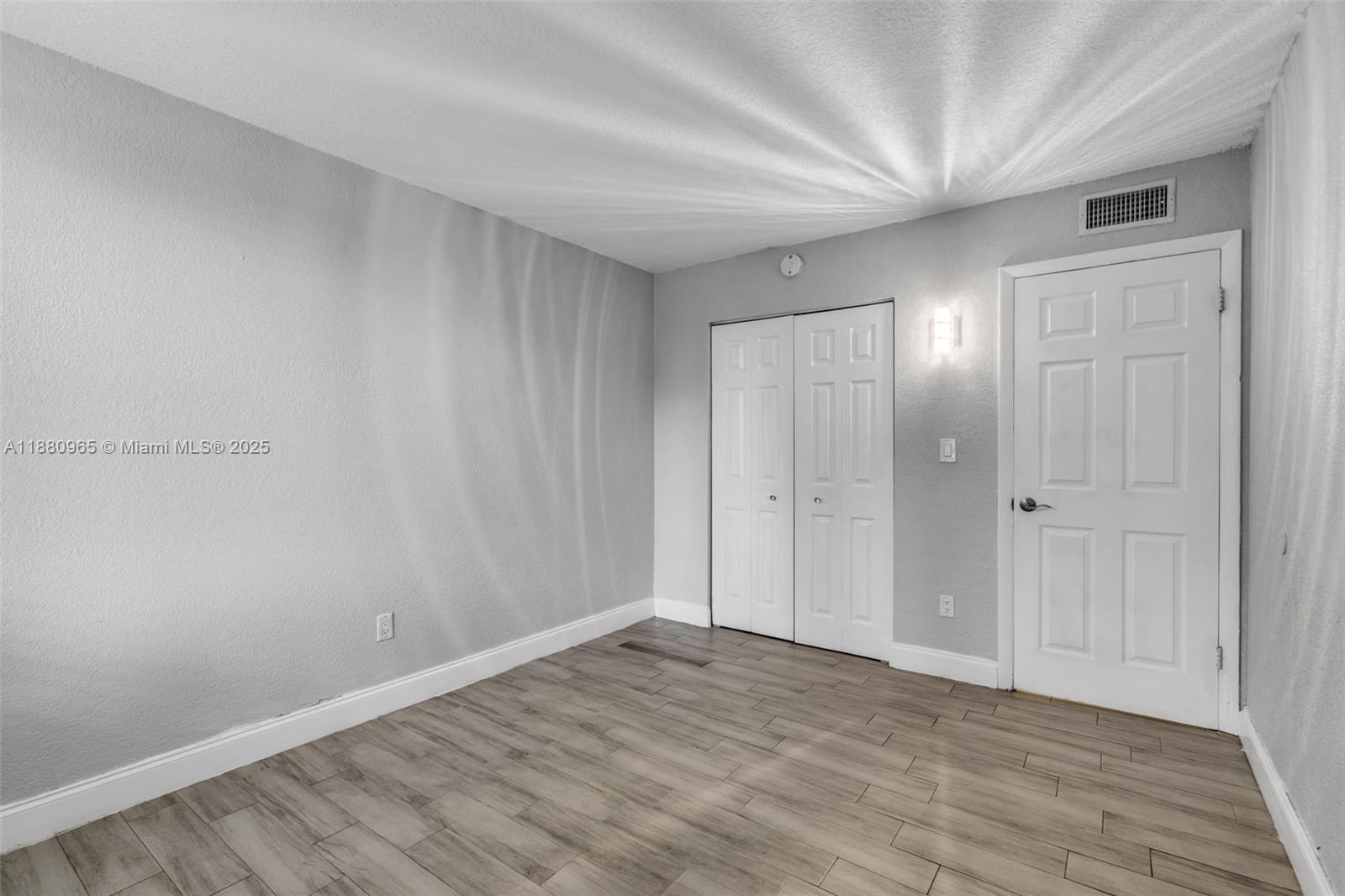 1885 W 56th St # 110