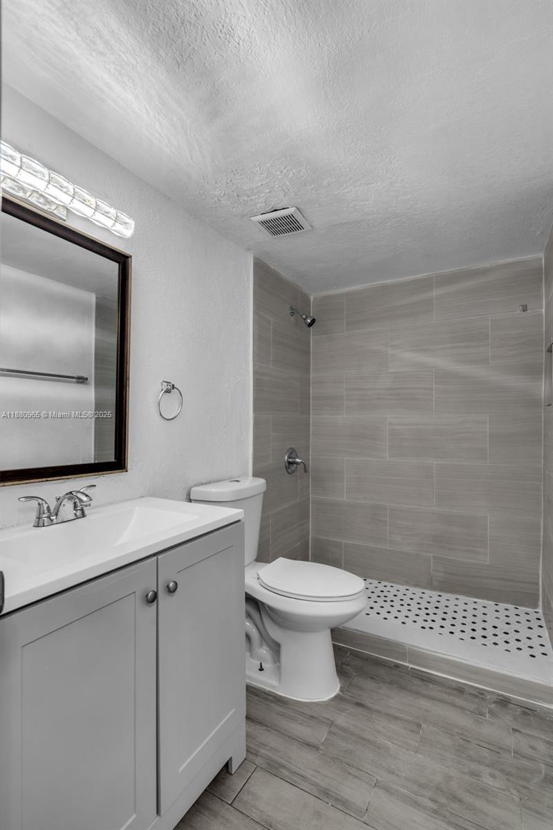 1885 W 56th St # 110