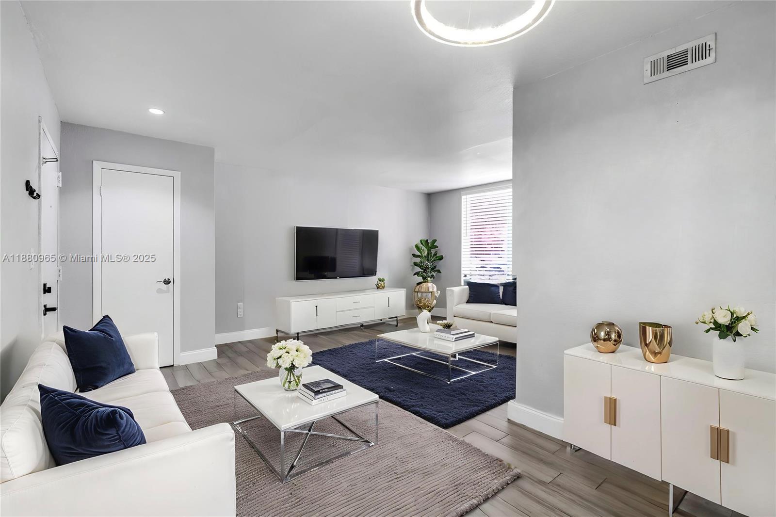 1885 W 56th St # 110