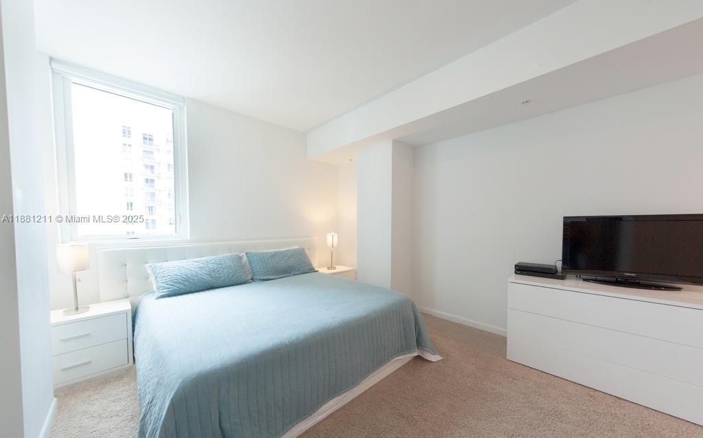 244 Biscayne Blvd # 1710