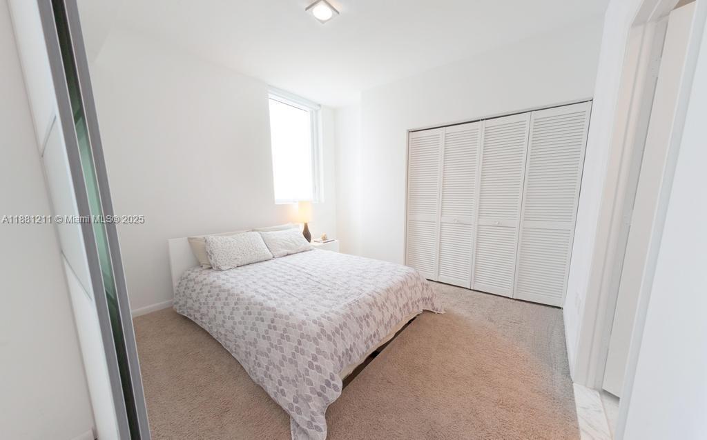 244 Biscayne Blvd # 1710