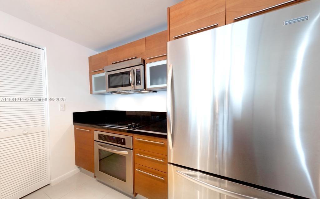 244 Biscayne Blvd # 1710