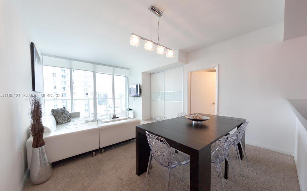 244 Biscayne Blvd # 1710