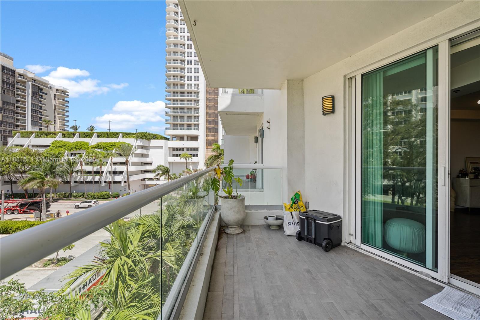 6362 Collins Ave # 404