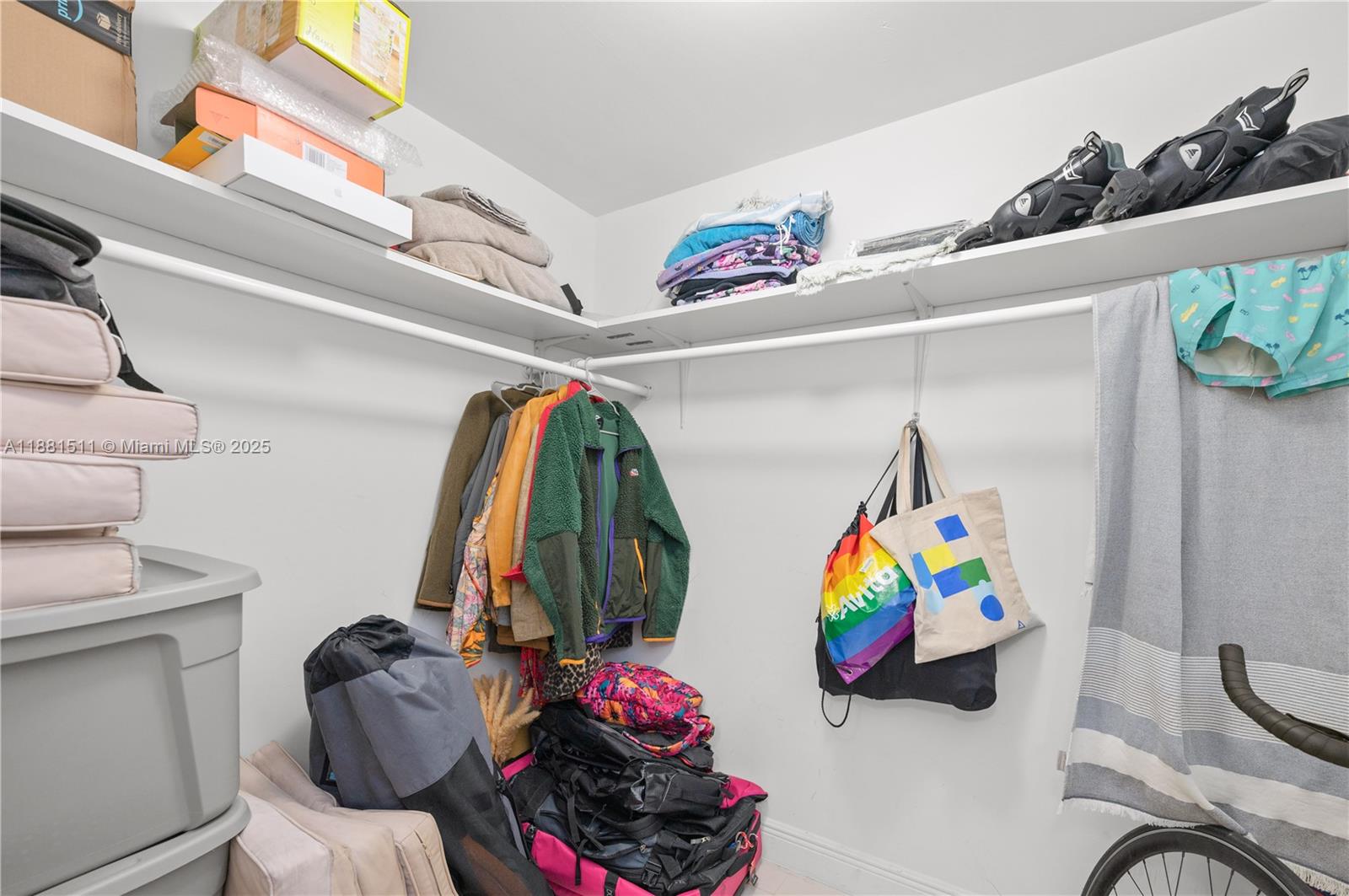 6362 Collins Ave # 404