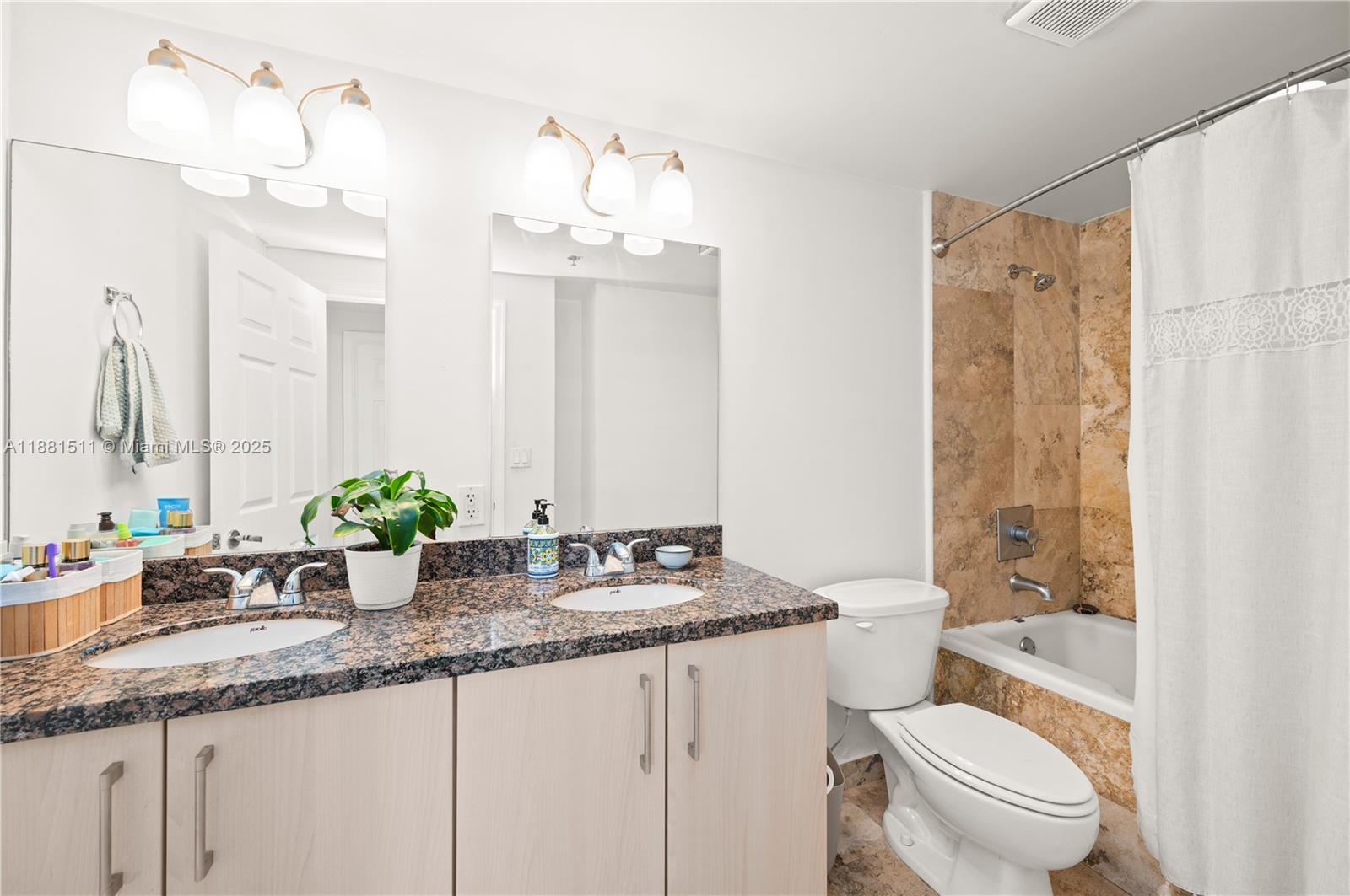 6362 Collins Ave # 404