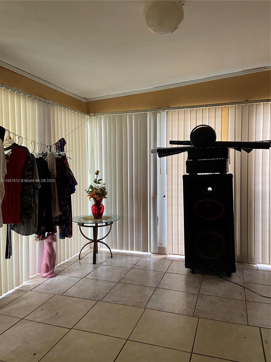 1305 Dunad Ave, Opa-Locka