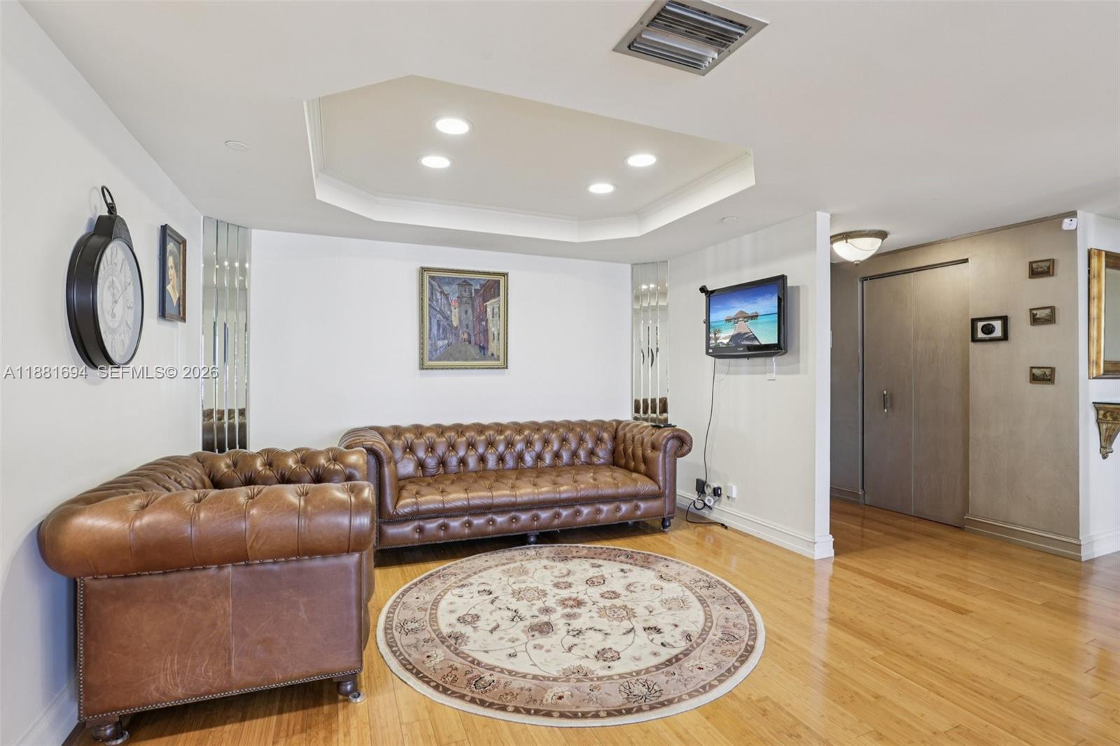 20191 E Country Club Dr # 1102