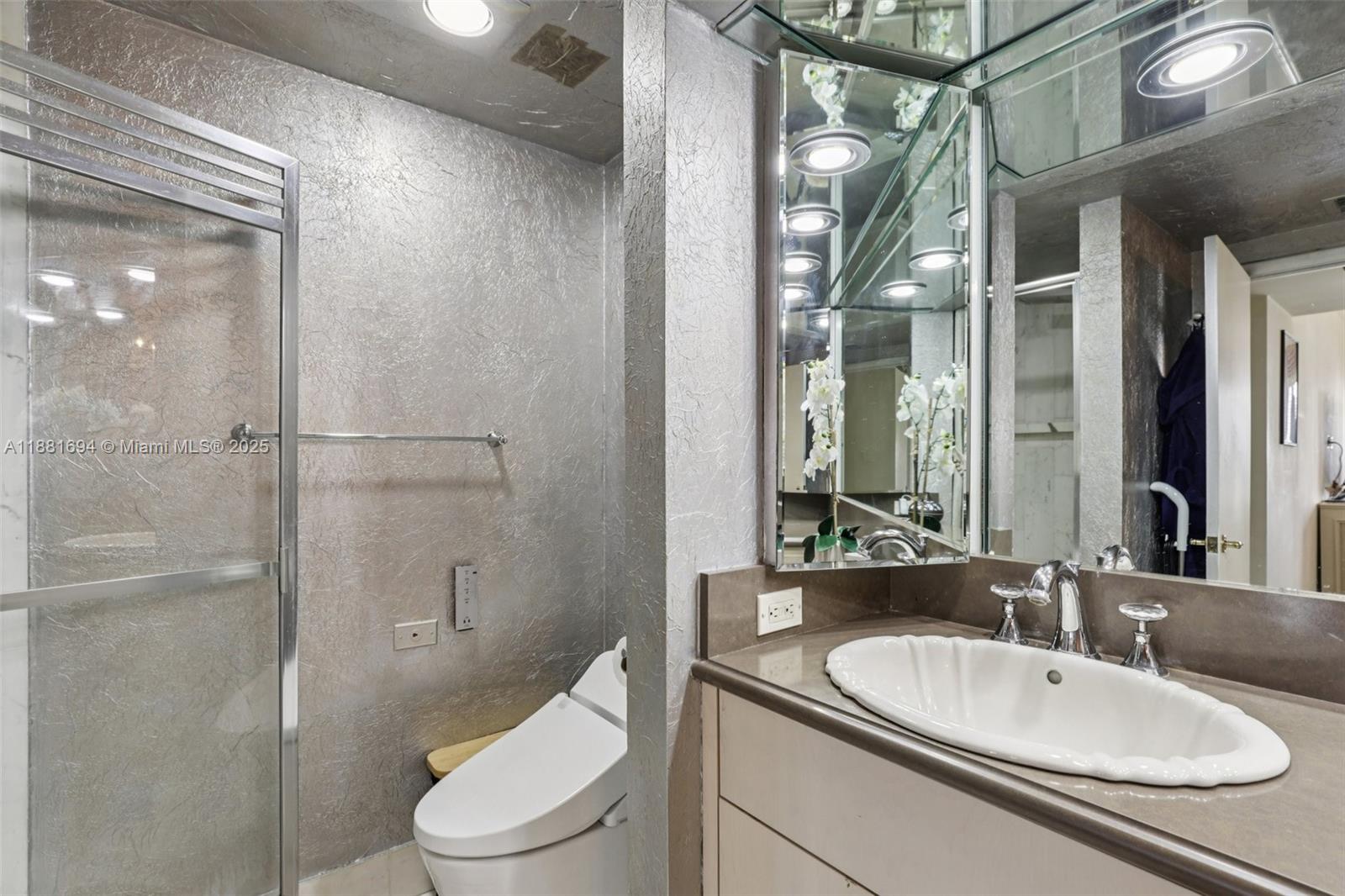 20191 E Country Club Dr # 1102