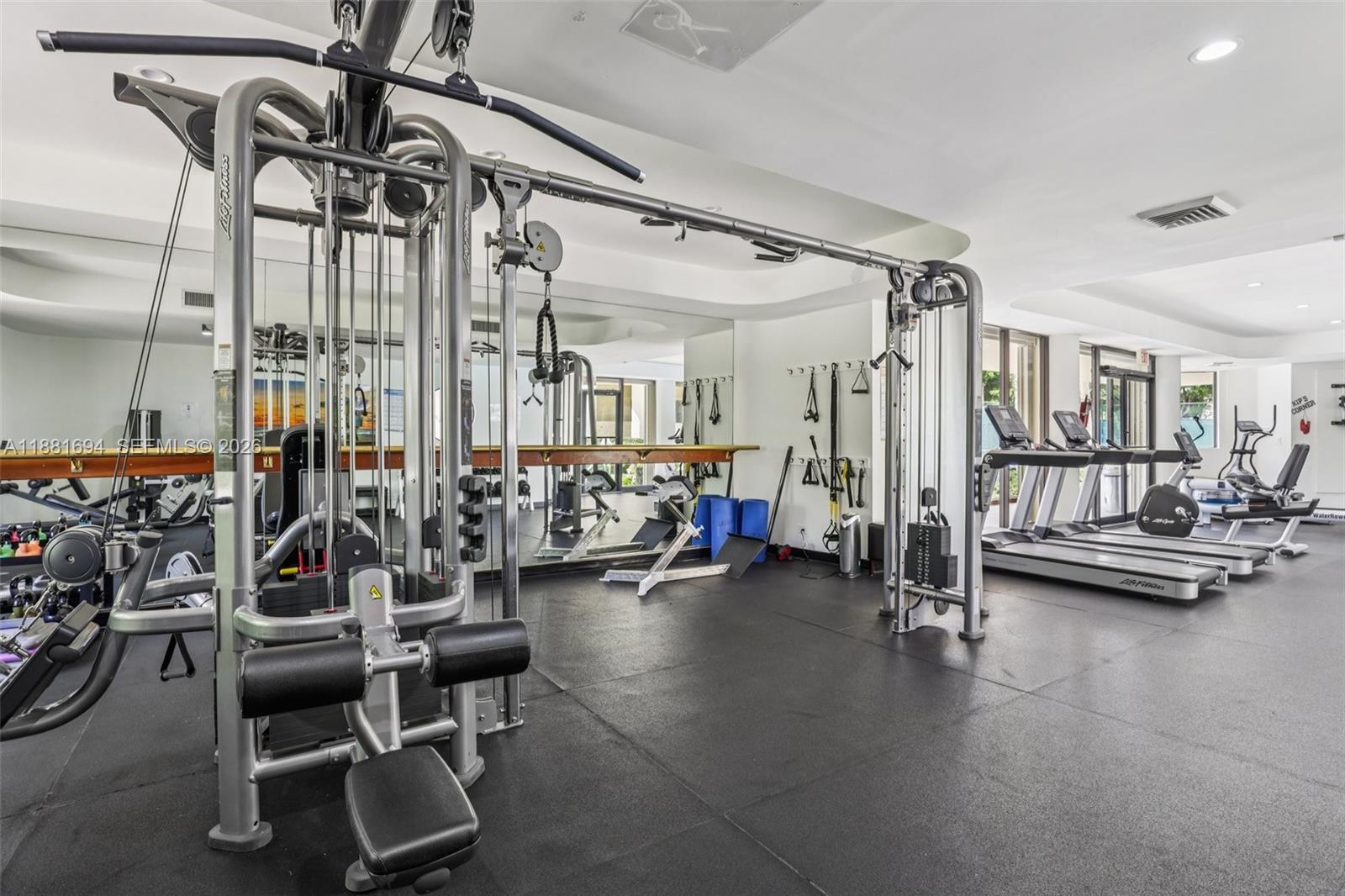 20191 E Country Club Dr # 1102