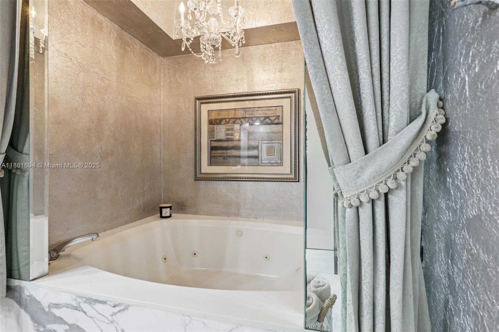 20191 E Country Club Dr # 1102