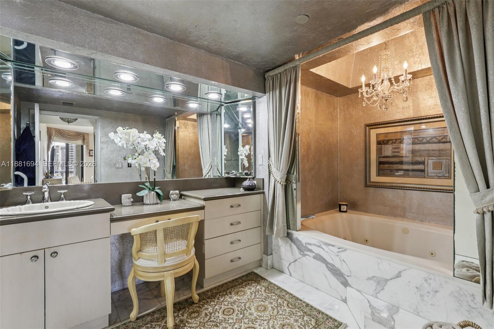 20191 E Country Club Dr # 1102