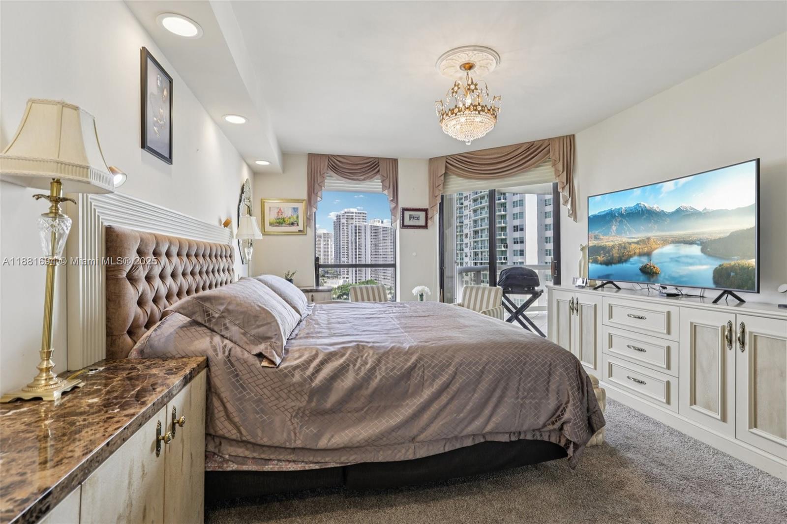 20191 E Country Club Dr # 1102