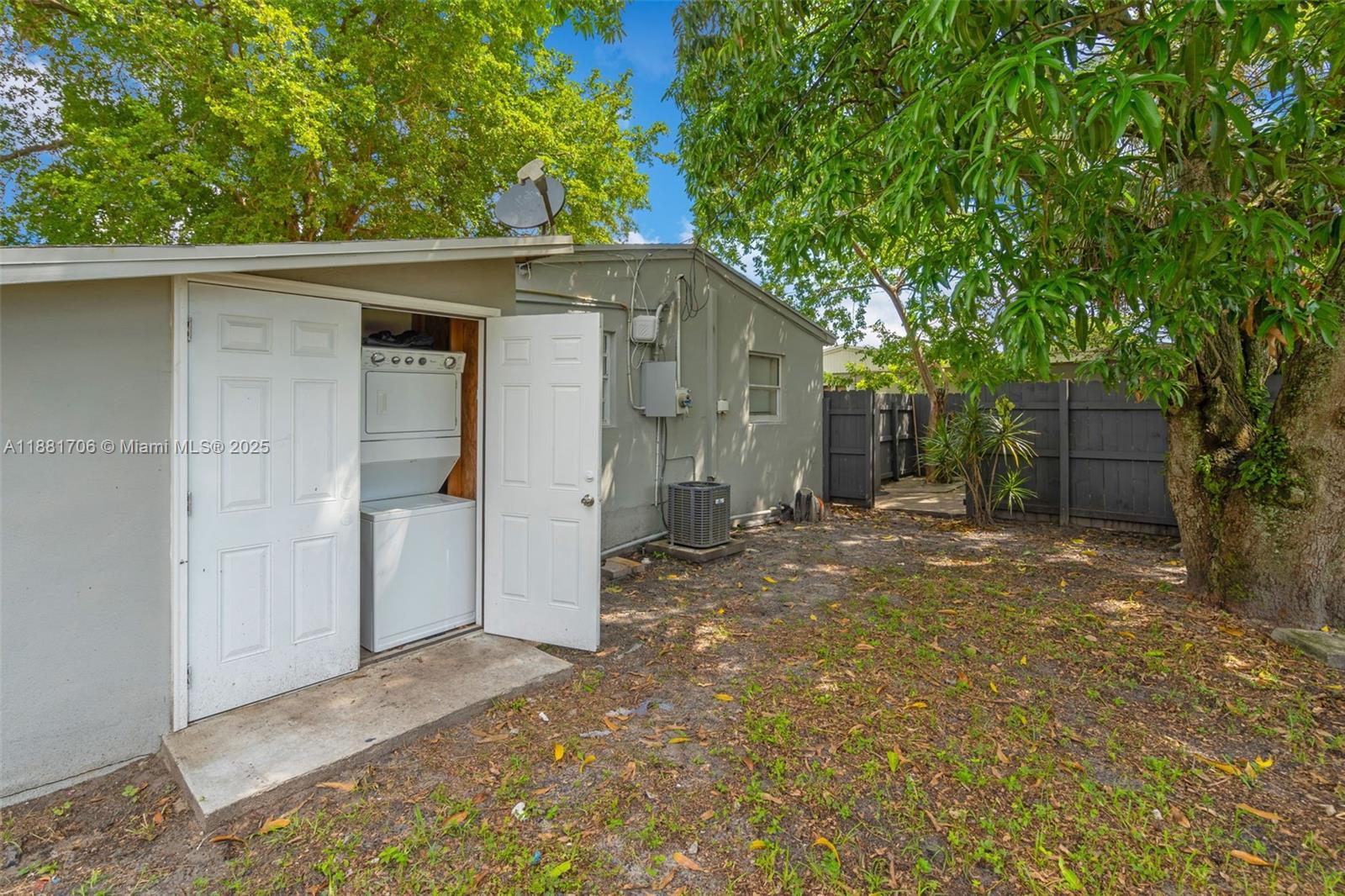 3380 NW 8th Pl