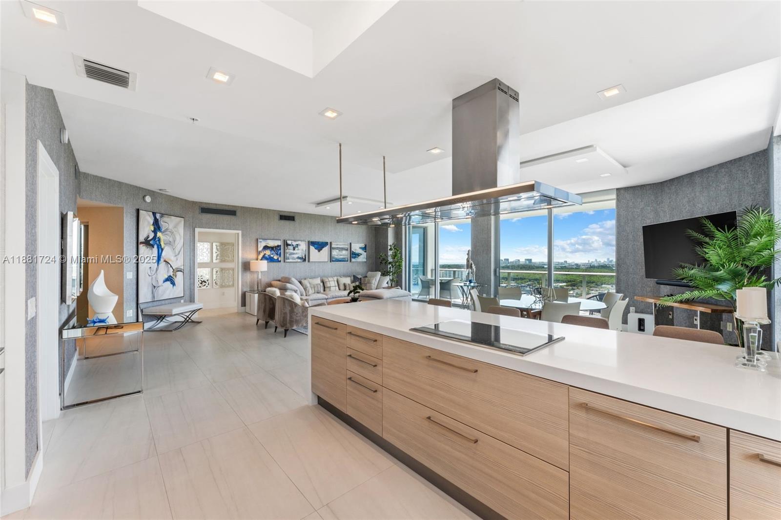 17111 Biscayne Blvd # 2202