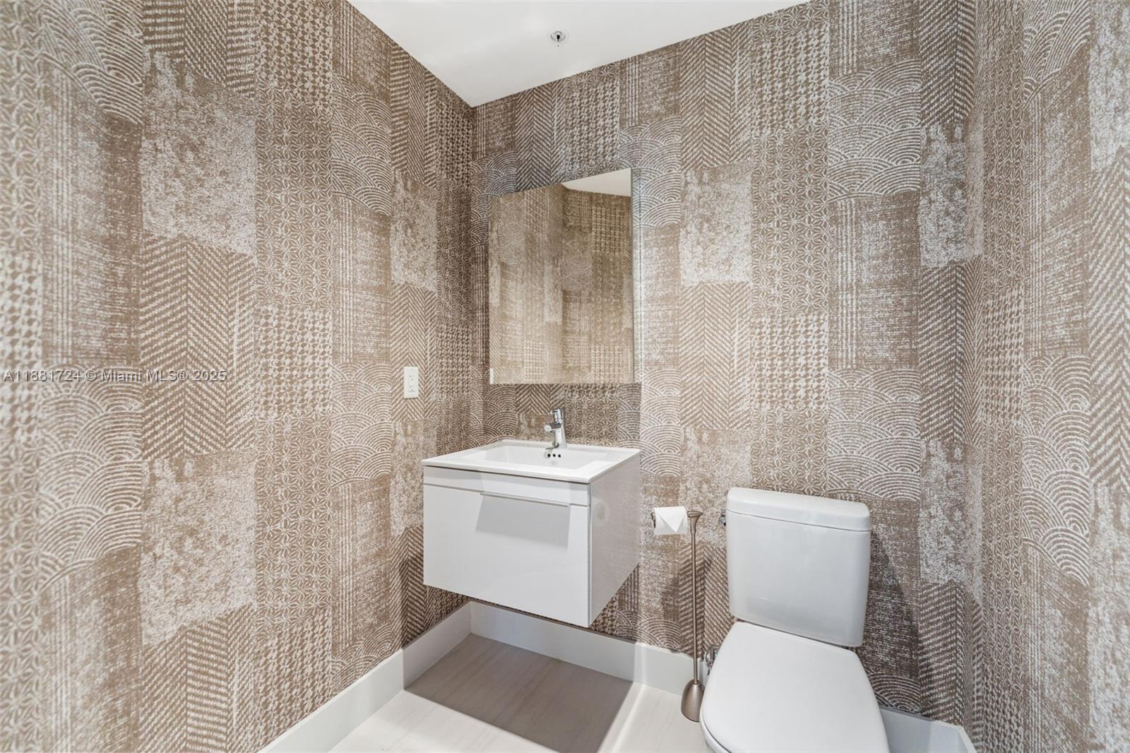 17111 Biscayne Blvd # 2202