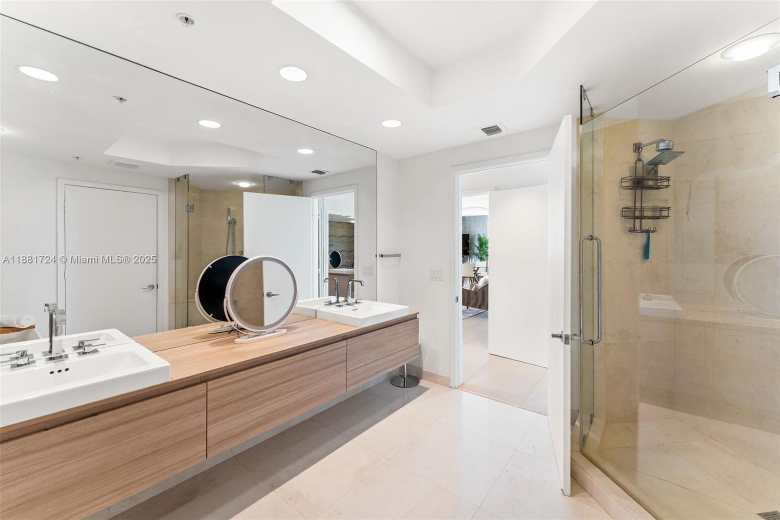 17111 Biscayne Blvd # 2202