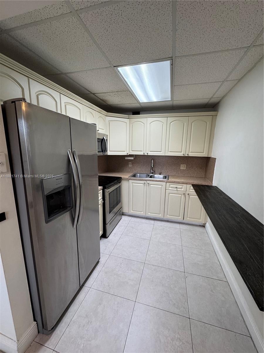 13450 SW 3rd St # 203D