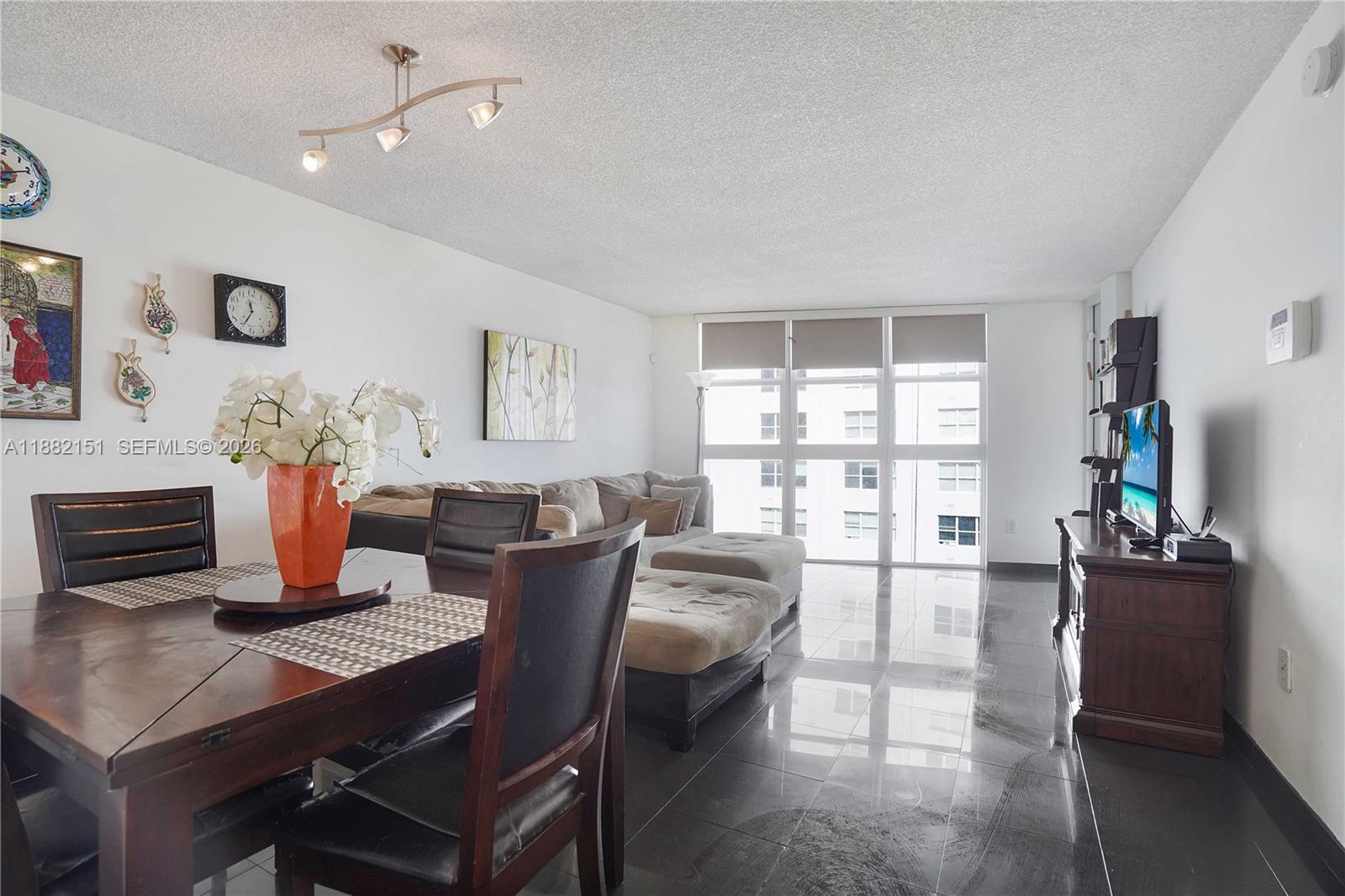 1228 West Ave # 607