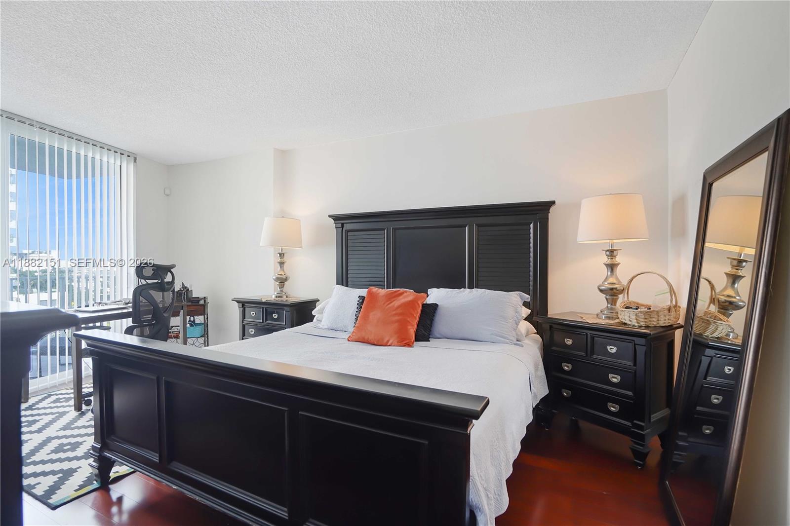 1228 West Ave # 607