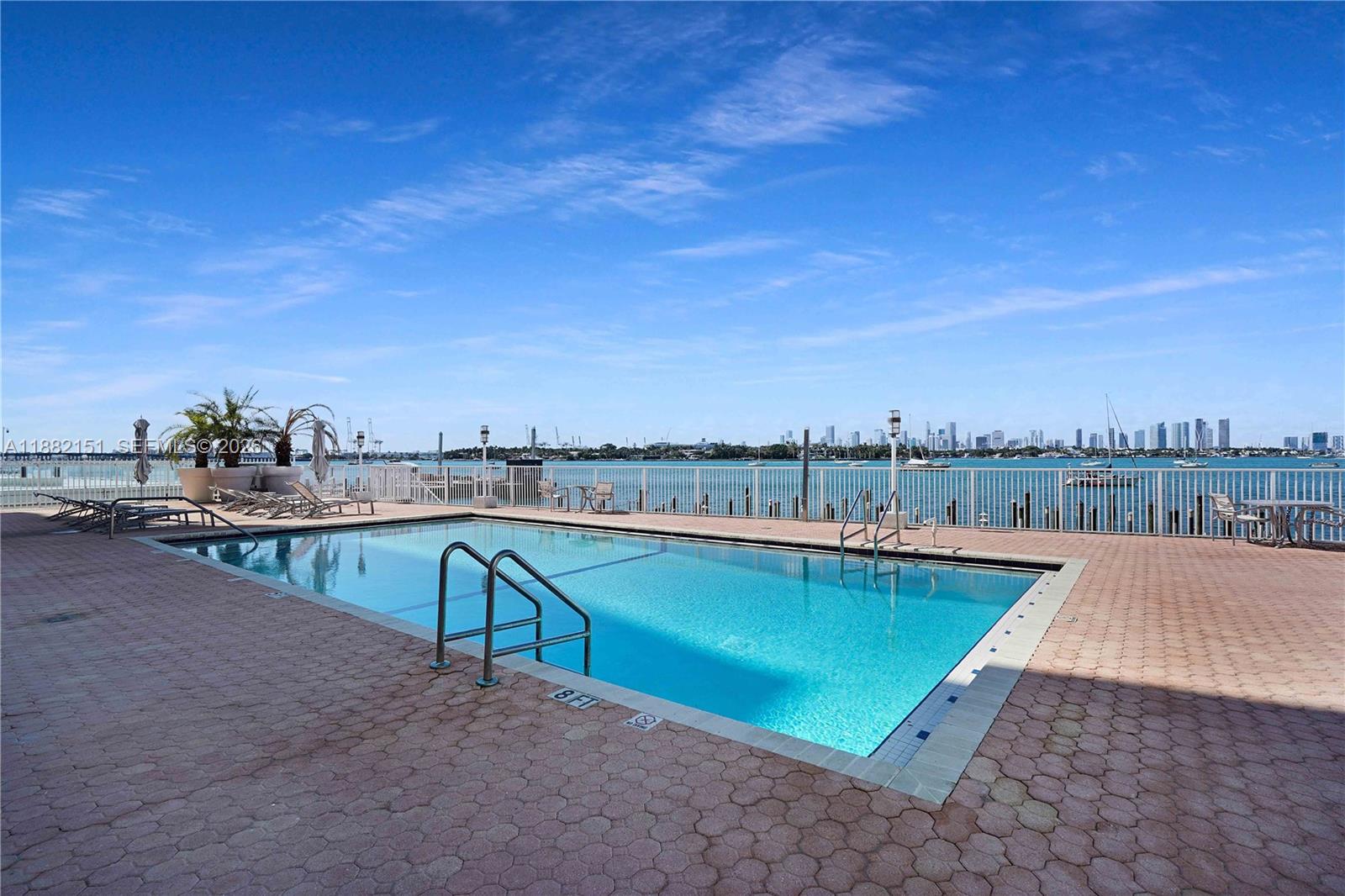 1228 West Ave # 607