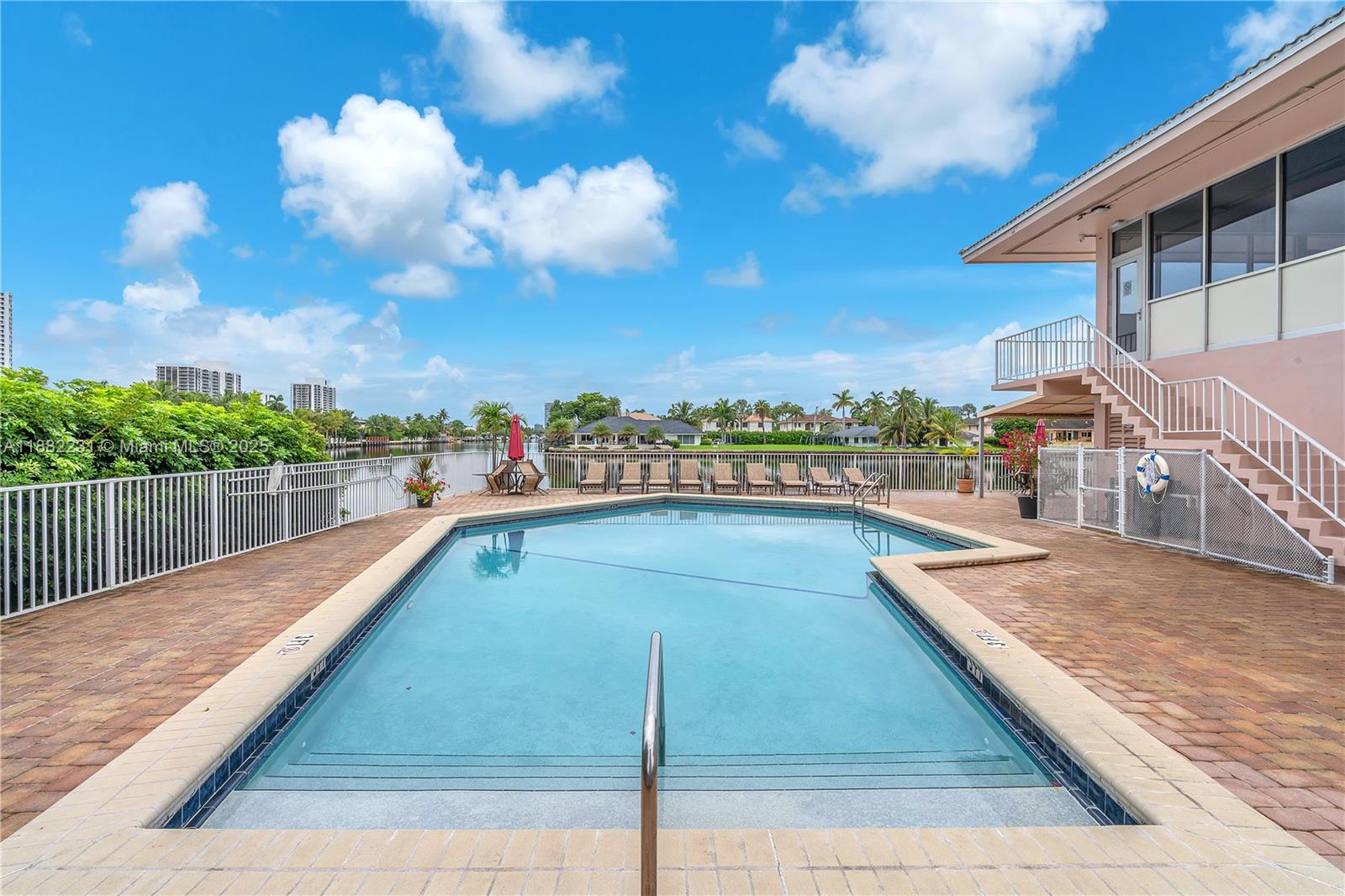 3161 S Ocean Dr # 802