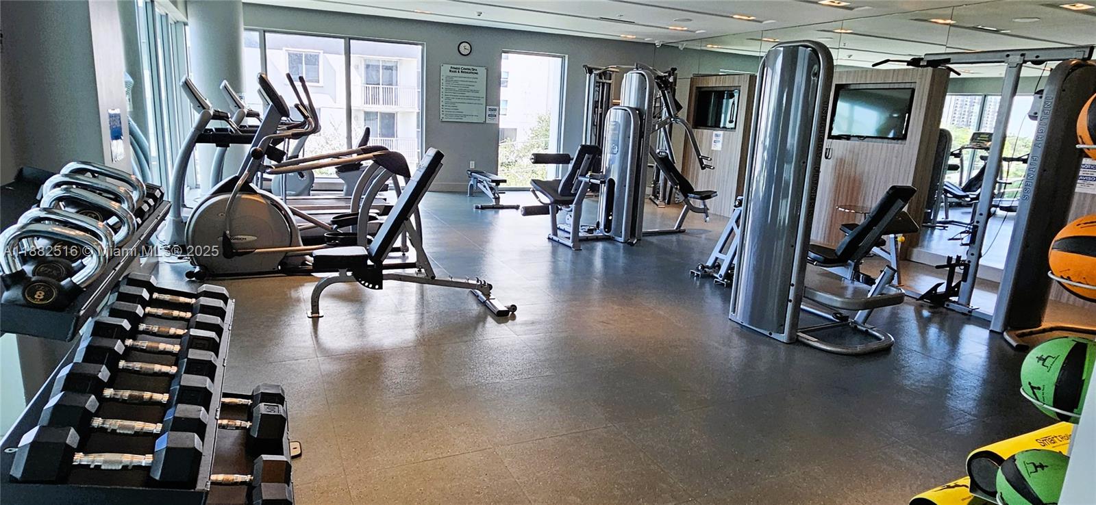 1600 SW 1st Ave # 1106