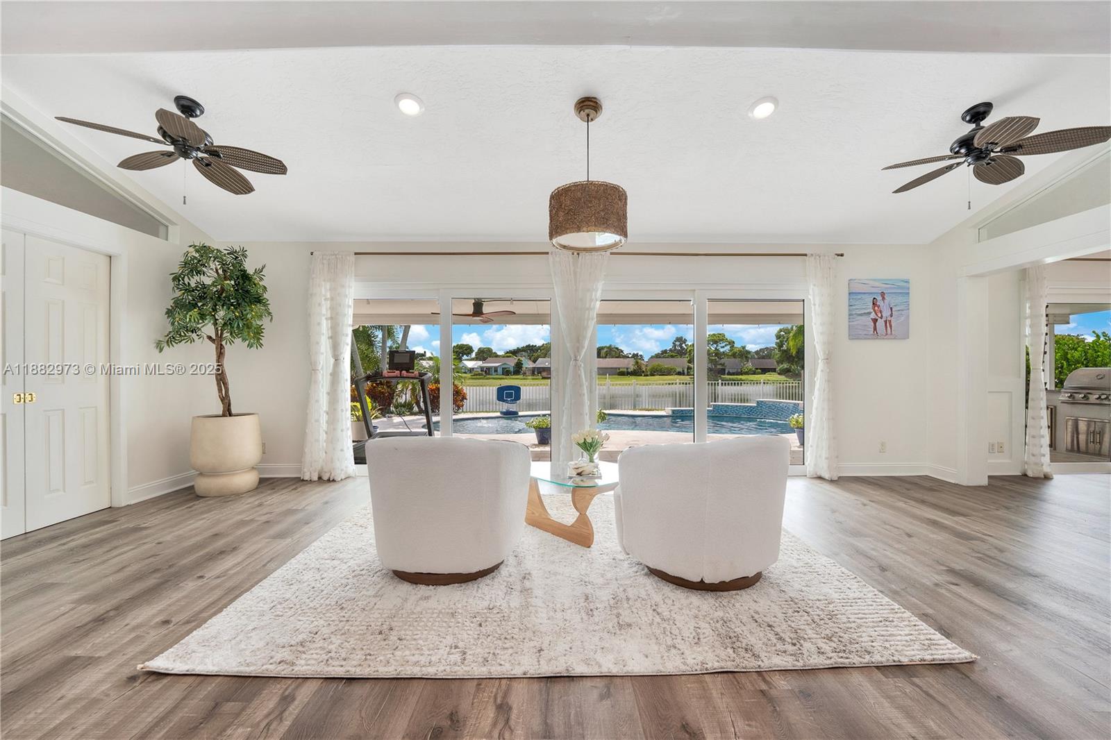 7104 SE Bunker Hill Dr